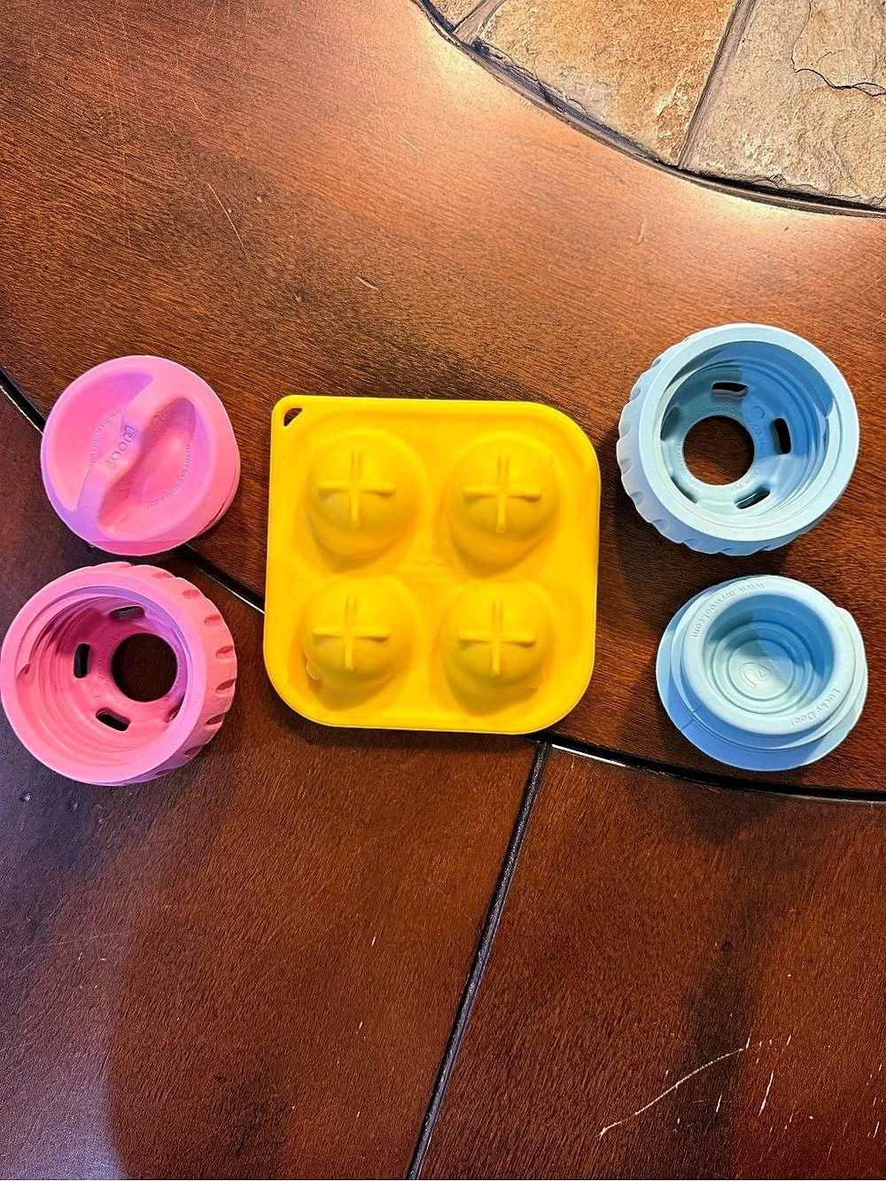 WOOF Deluxe Starter Pack: 2 Small Toys and Mold $60 retail.
